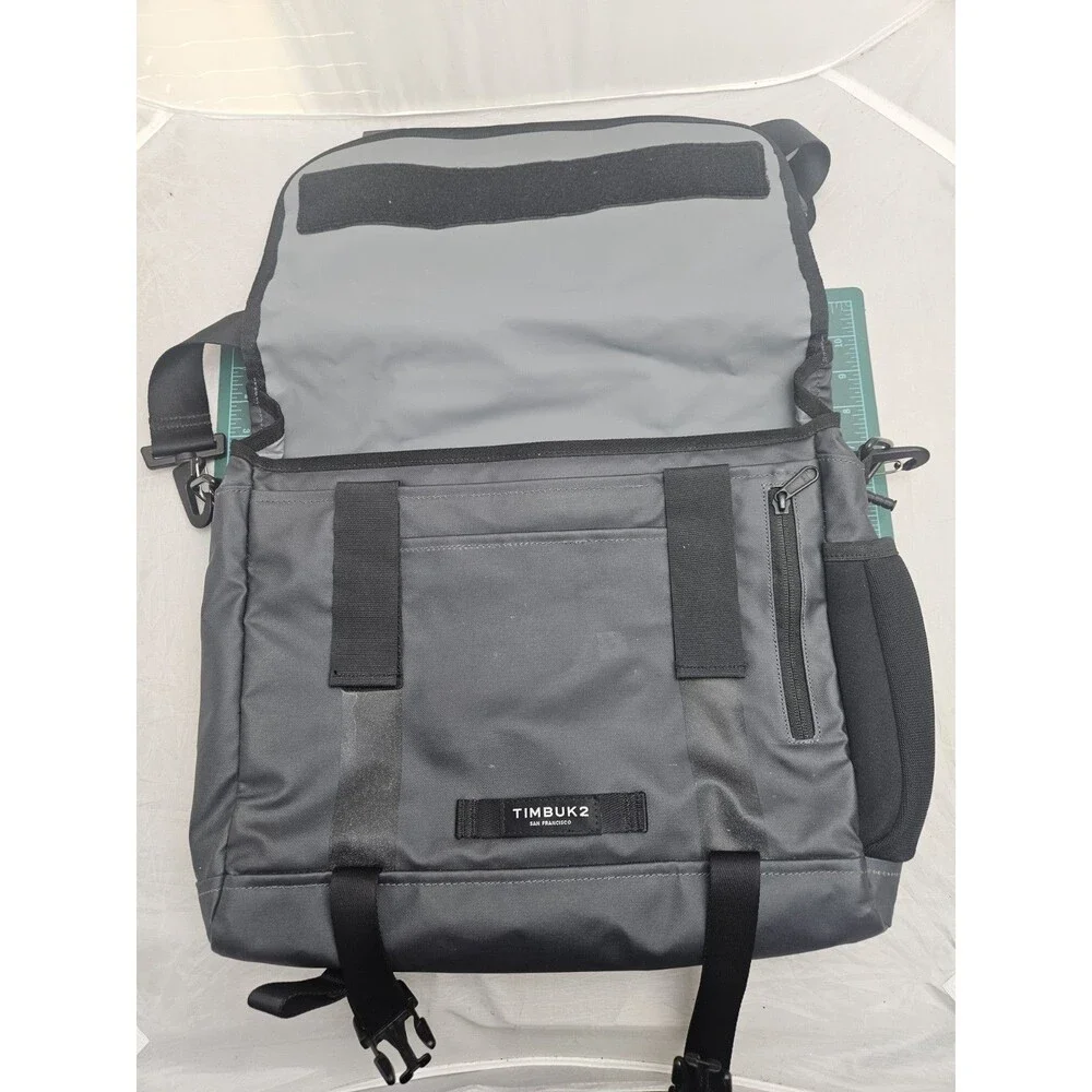 Timbuk2 San Francisco Closer Laptop Messenger Bag Metal Buckles Black/Gray